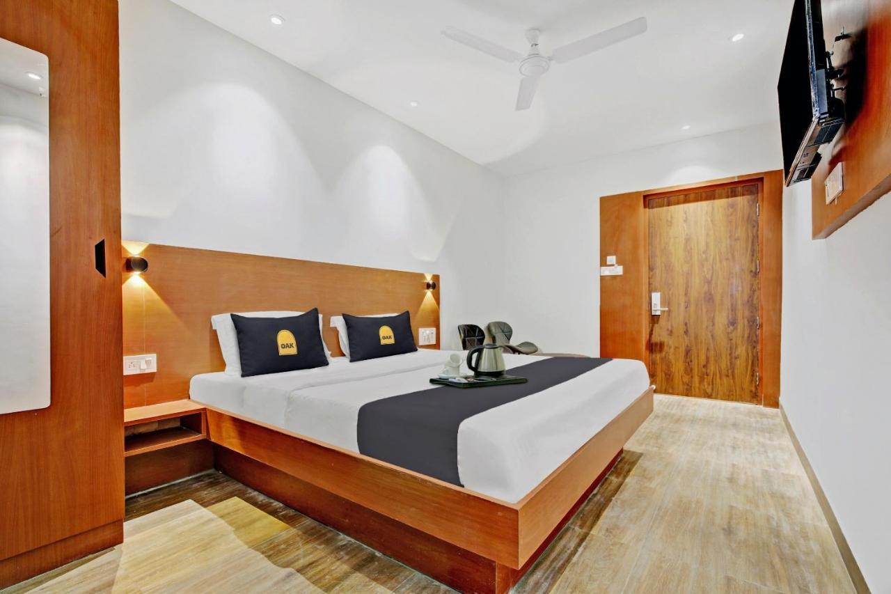 Townhouse Oak Hi-City Otel Guwahati Dış mekan fotoğraf